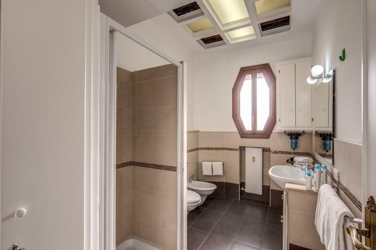 Casa Di Luca _ 3 Bdr Apartment 로마 외부 사진