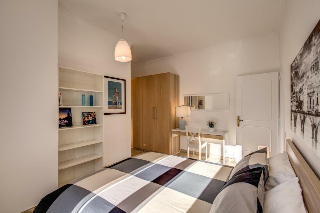 Casa Di Luca _ 3 Bdr Apartment 로마 외부 사진